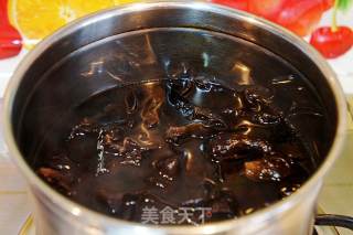 酸辣黑木耳的做法步骤：4