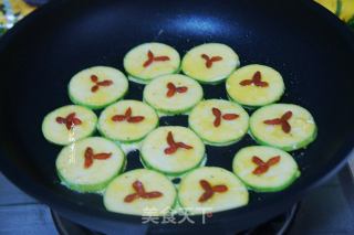 香煎西葫芦的做法步骤：6