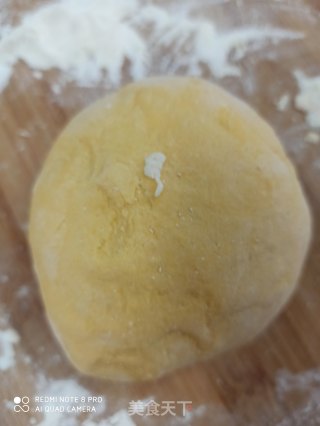 南瓜豆沙卷的做法步骤：3