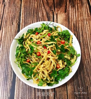 香菜豆皮的做法步骤：8