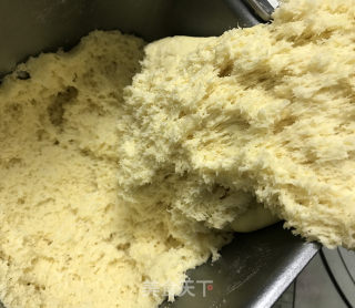 红枣核桃芝麻糖三角的做法步骤：6