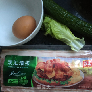 培根鸡蛋手抓饼的做法步骤：1