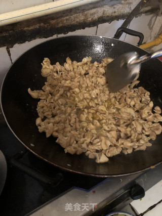火爆肥肠的做法步骤：1