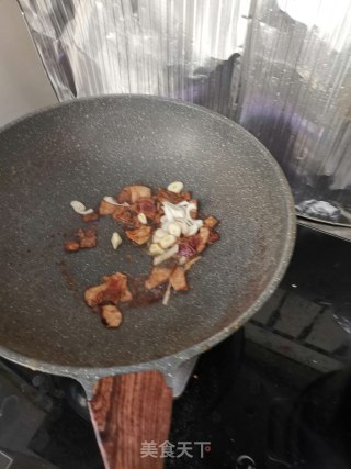 蒜苔炒肉的做法步骤：5