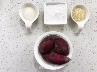 紫薯芝麻球的做法步骤：1