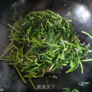 清炒茼蒿的做法步骤：4