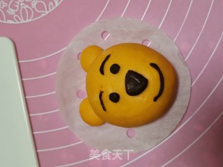 小熊维尼豆沙包的做法步骤：5