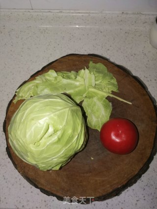 西红柿炒圆白菜的做法步骤：1
