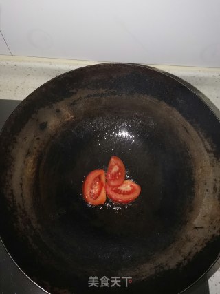 西红柿炒圆白菜的做法步骤：3