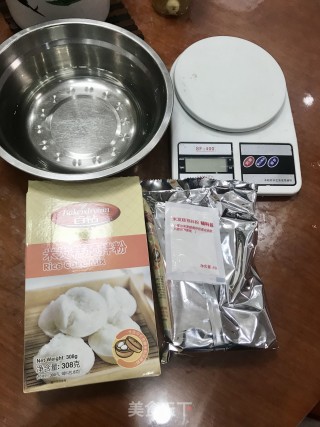 蒸米糕的做法步骤：1