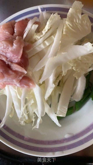 豆腐焖白菜肉的做法步骤：2