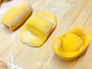 金元宝馒头的做法步骤：9