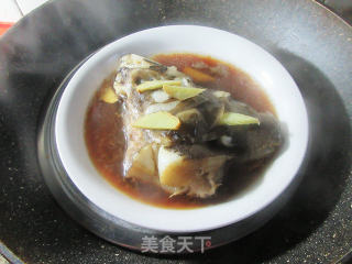 家常蒸鸦片鱼头的做法步骤：6