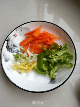 素炒白灵菇的做法步骤：3