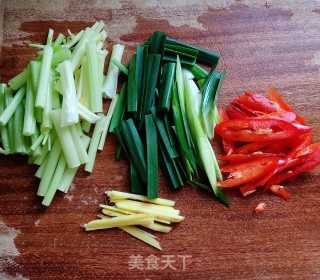 爆炒双肚的做法步骤：2