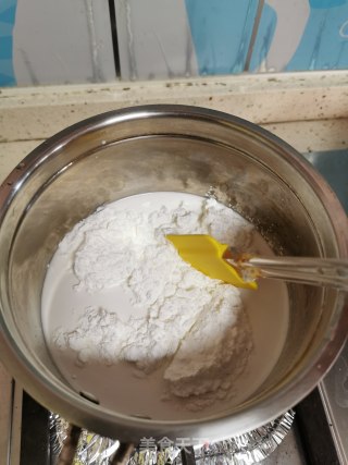 草莓椰奶小方的做法步骤：2
