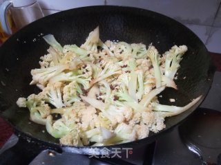 干煸腊肉菜花的做法步骤：6