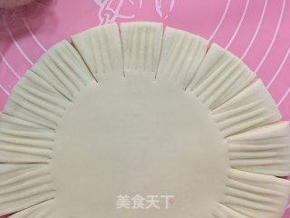连年有余花式面点的做法步骤：7