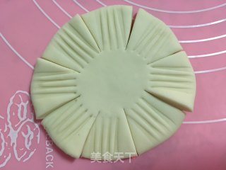 连年有余花式面点的做法步骤：13