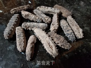 发海参的做法步骤：1