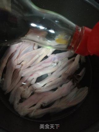 抓财鸭爪的做法步骤：4