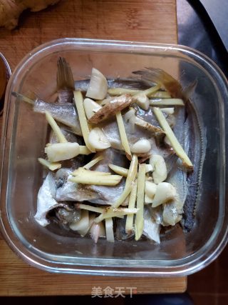 蒸黄花鱼干的做法步骤：4