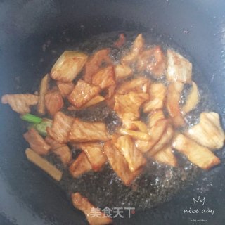 蒜台炒肉的做法步骤：8