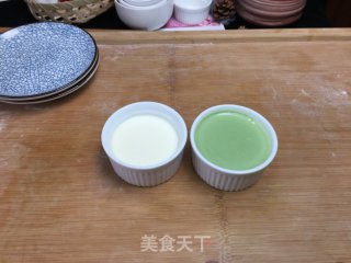 新年快乐，超嫩牛奶布丁（原味和抹茶味），免烤箱甜点的做法步骤：7