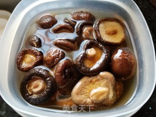 花胶冬菇炆海参的做法步骤：5