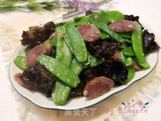 腊肠木耳炒荷兰豆的做法步骤：10
