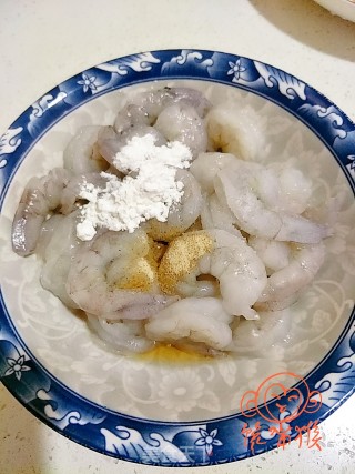 清炒虾仁的做法步骤：3