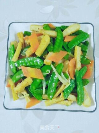 豆腐干炒荷兰豆的做法步骤：6