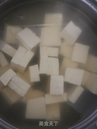 茄汁豆腐的做法步骤：1