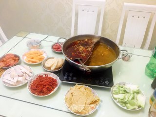重庆麻辣火锅的做法步骤：5