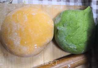 团圆美满元宝饺子的做法步骤：1