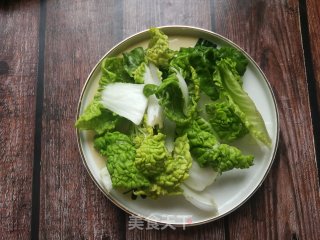 黄心菜平菇烩茄子的做法步骤：1