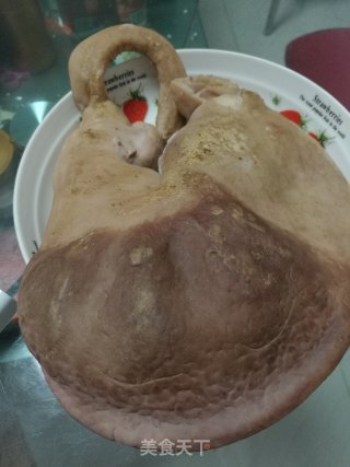 凤凰托世肚包鸡的做法步骤：2