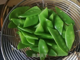 彩椒炒荷兰豆的做法步骤：4