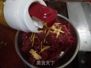 #红色吉祥菜#番茄炒牛肉的做法步骤：4
