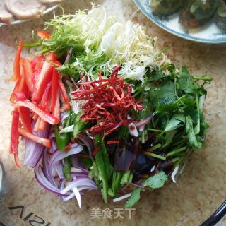 苦菊圆葱炝豆皮的做法步骤：4