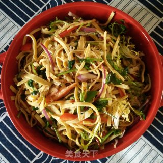 苦菊圆葱炝豆皮的做法步骤：7