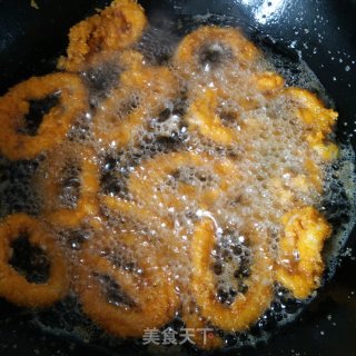 黄金鱿鱼圈的做法步骤：7