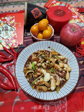 黄豆酱炒八爪鱼的做法步骤：12