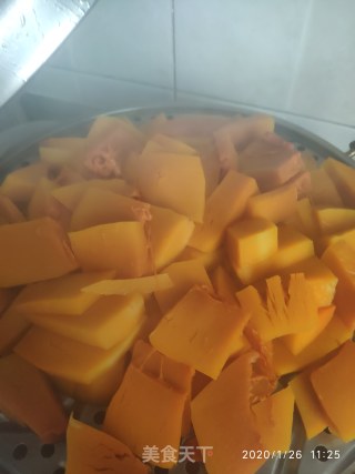 炸南瓜圆的做法步骤：2