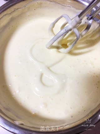 蜂蜜脆皮纸杯蛋糕的做法步骤：3