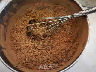奶油巧克力蛋糕的做法步骤：6