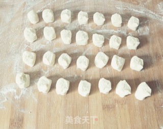 羊肉水饺的做法步骤：2