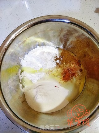 软炸平菇的做法步骤：4