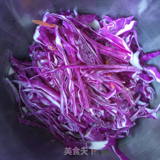 甘蓝拌萝卜丝的做法步骤：4