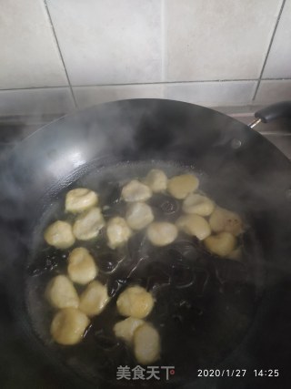 鱼丸汤的做法步骤：1